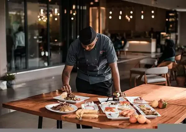 Recrutare muncitori in HoReCa din Asia: bucătari, ajutoare de bucătari, chelneri, barmani, menajere și personal pentru hoteluri, restaurante și catering în România.